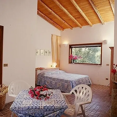 Hotel Tenuta Molino Di Mare- Ecoresort Con Villini Rodi Garganico