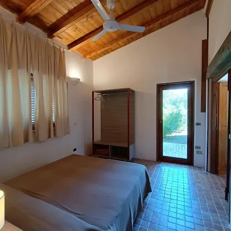 Tenuta Molino Di Mare 3* Rodi Garganico