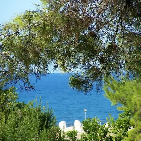Tenuta Molino Di Mare- Ecoresort Con Villini 3* Rodi Garganico