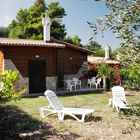 Hotel Tenuta Molino Di Mare- Ecoresort Con Villini 3*