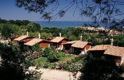 Hotel Tenuta Molino Di Mare- Ecoresort Con Villini Rodi Garganico