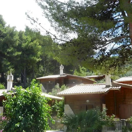 Hotel Tenuta Molino Di Mare- Ecoresort Con Villini 3*