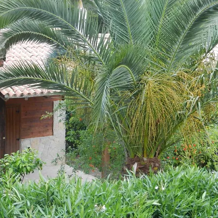 Hotel Tenuta Molino Di Mare- Ecoresort Con Villini 3*